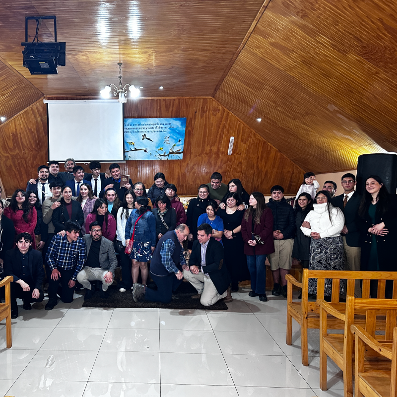 Jóvenes en confraternidad JUMEN en Aposento Alto, Valparaíso