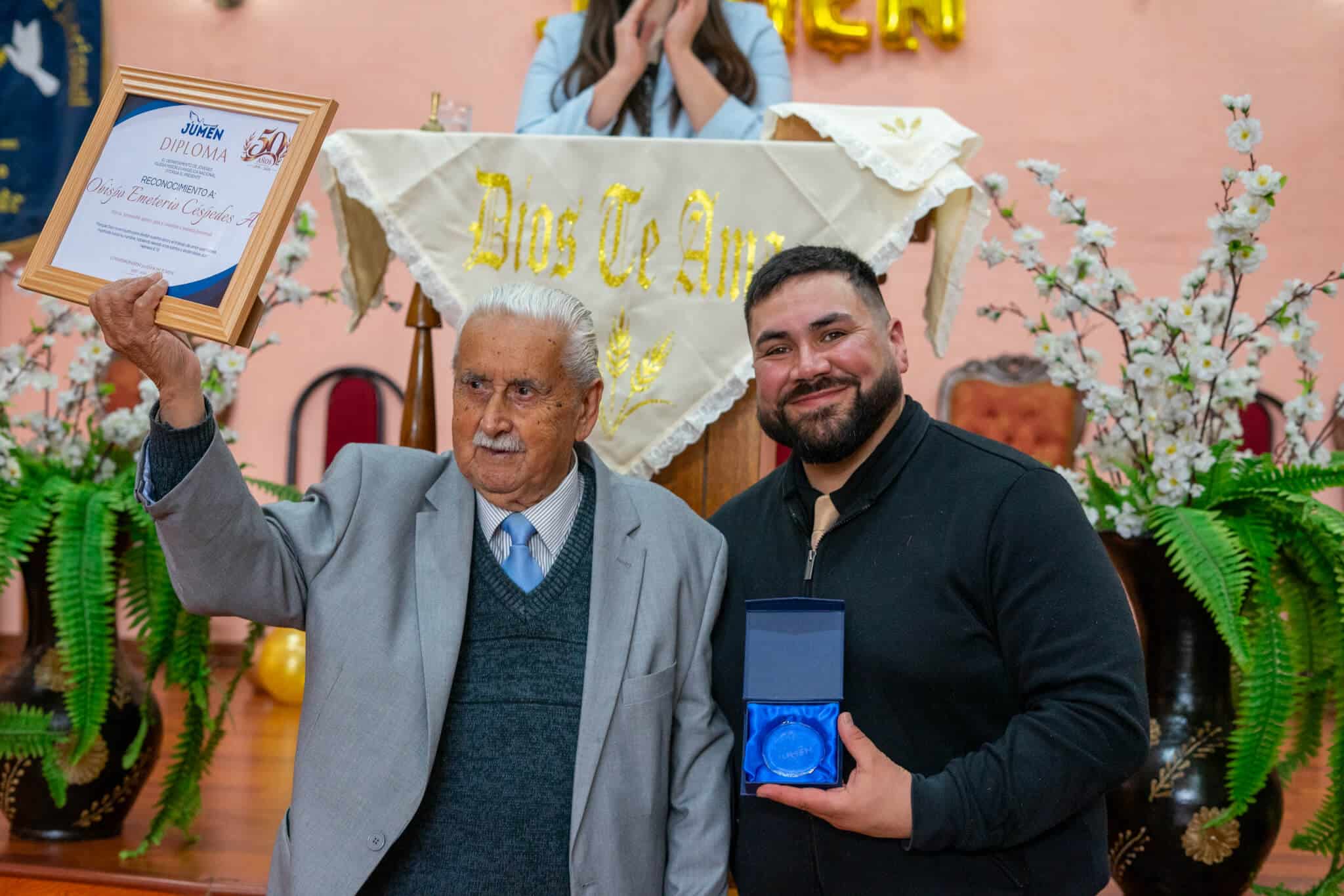 obispo de la iglesia misión evangélica nacional - emeterio céspedes armijo